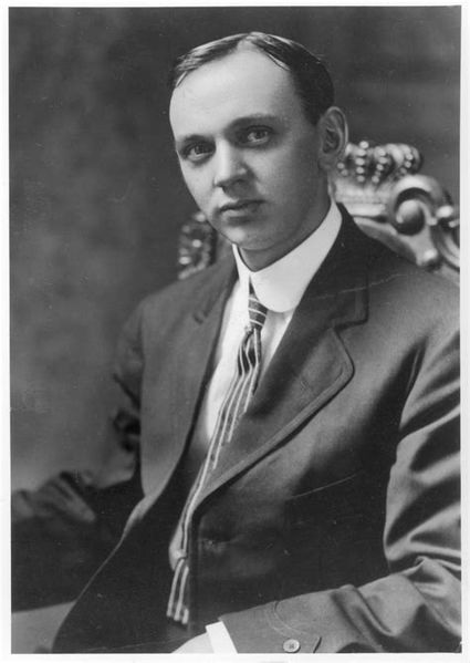 Datei:Edgar Cayce - 1910.jpg